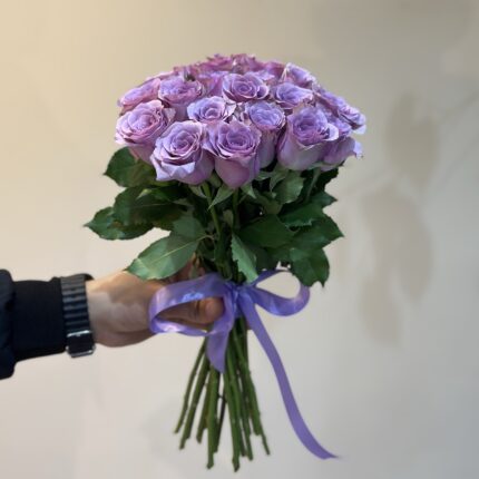 20 purple roses