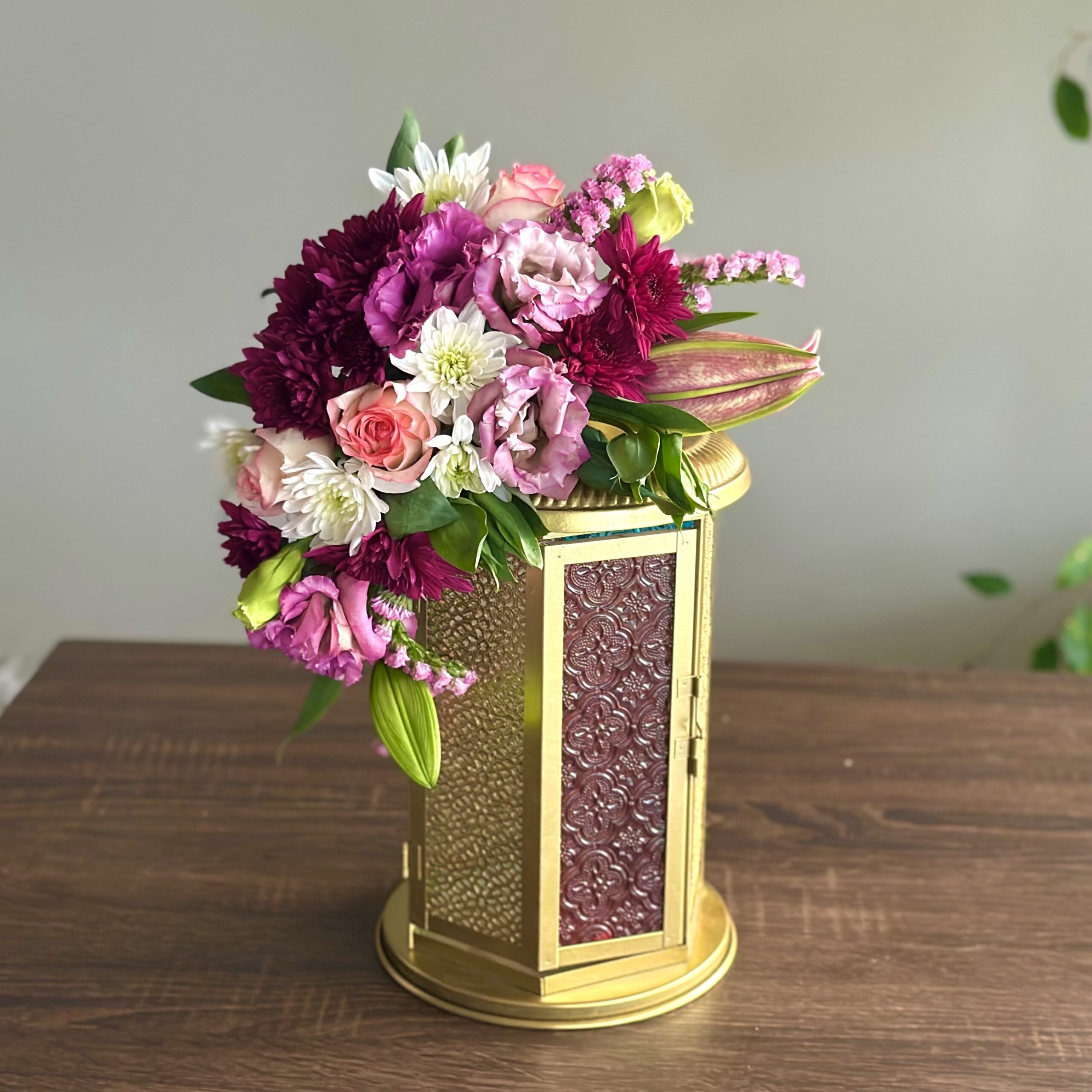 img_6840 Ramadan lantern with pink roses - الصورة 1