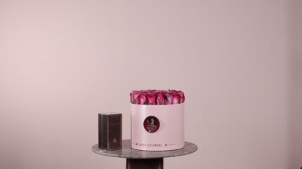 Women’s day box with perfume