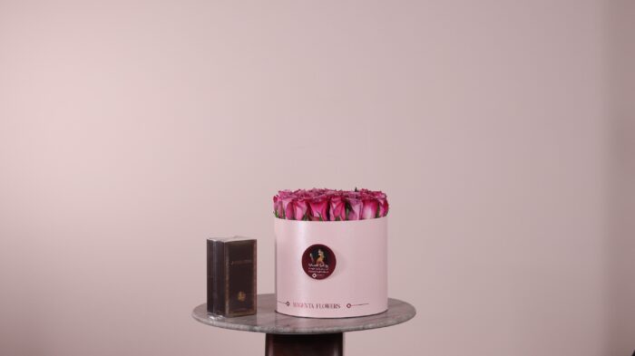 Women’s day box with perfume - Image 1