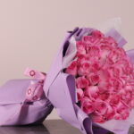 ⁦Pink Signature | 50 Smooth Pink Roses⁩ - الصورة ⁦4⁩